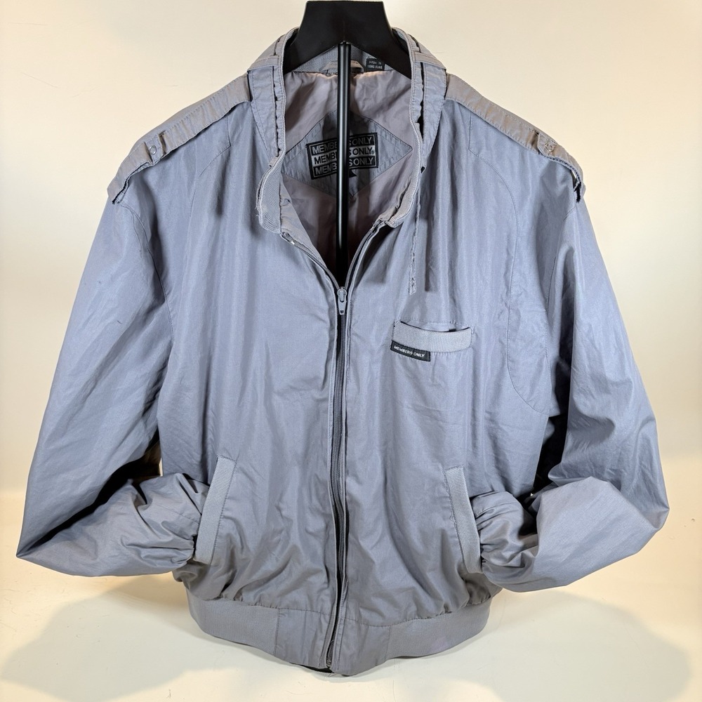 Vintage Members Only Jacket Men's 46‎ Light Gray 80s Zip Racer Style Jacket